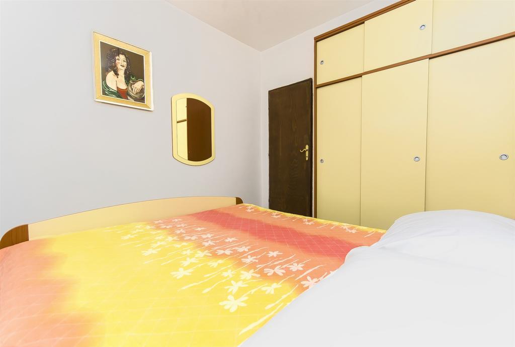 Apartments Smilja Tribunj  Luaran gambar